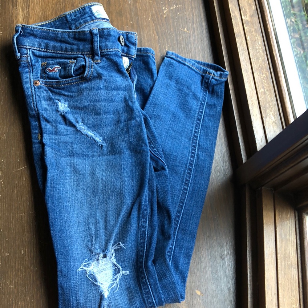 Hollister Super Skinny Distressed Jean